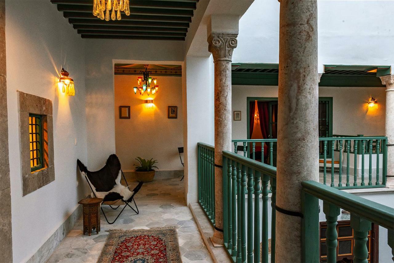 Dar Zyne La Medina Bed & Breakfast Tunis Exterior photo